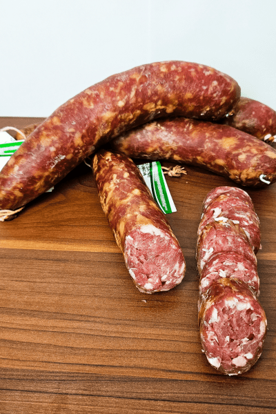  1Kg de Linguiça Suína Artesanal Defumada (salame tradicional colonial) 