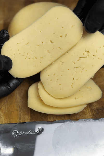 Queijo Colonial Marlac Amanteigado 800g