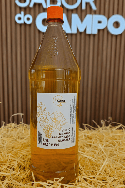 Vinho Branco Seco Colonial Uva Niágara Serra Gaúcha 1,9l PET
