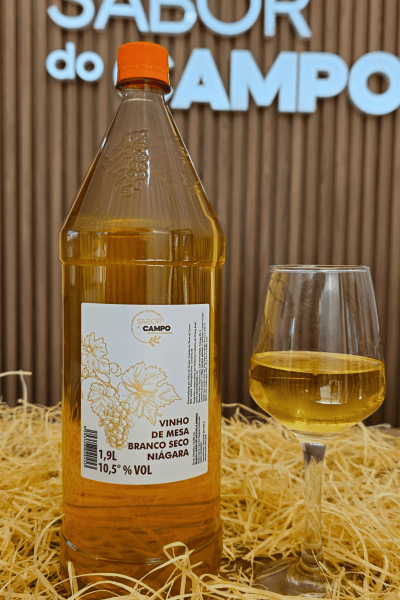 Vinho Branco Seco Colonial Uva Niágara Serra Gaúcha 1,9l PET